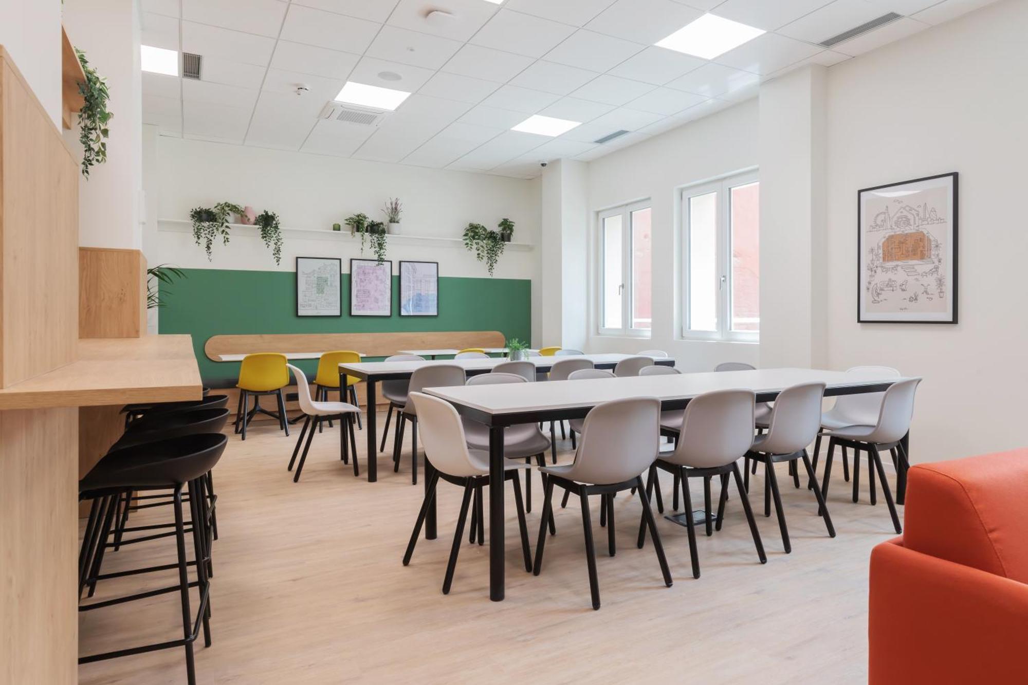 Well-Located Campus Rooms Near City Park Милано Екстериор снимка