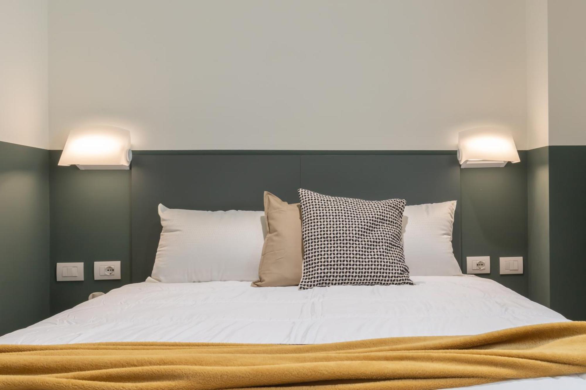 Well-Located Campus Rooms Near City Park Милано Екстериор снимка