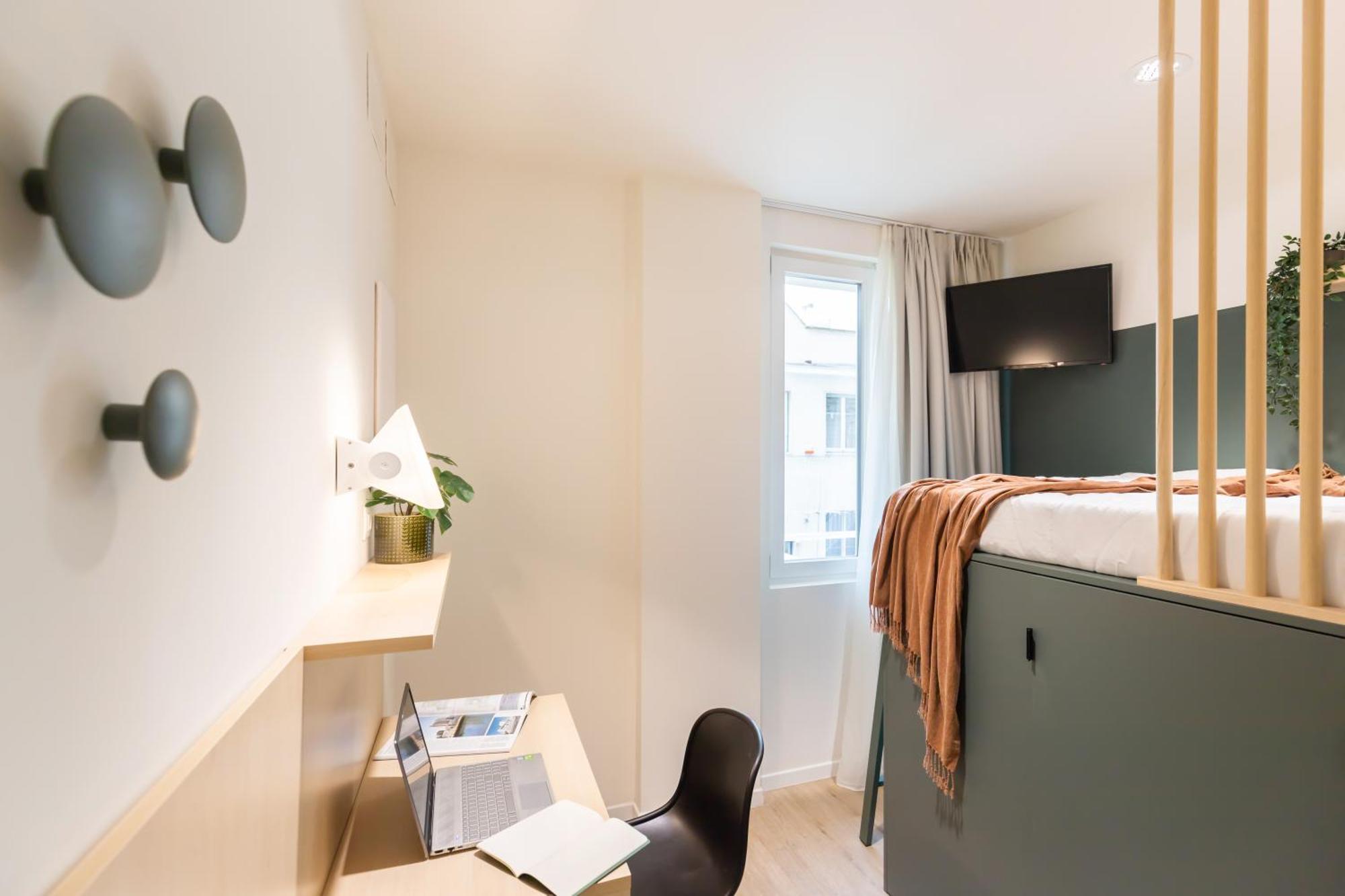 Well-Located Campus Rooms Near City Park Милано Екстериор снимка